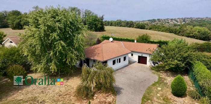 Image 2 sur 11 - Maison  ·  Location · La Tour De Salvagny (69890) · 3 pièces · 121m²