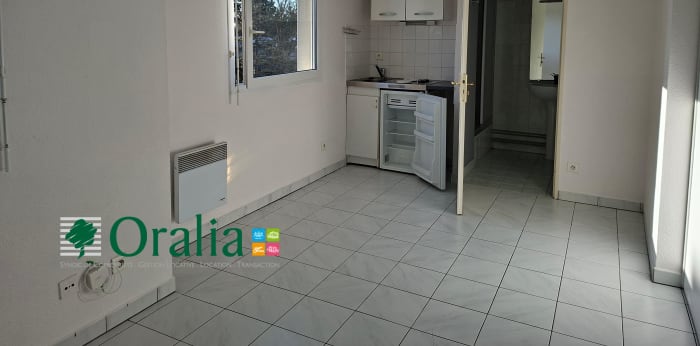 Image 2 sur 11 - Appartement  ·  Location · Dijon (21000) · 1 pièce · 21m²