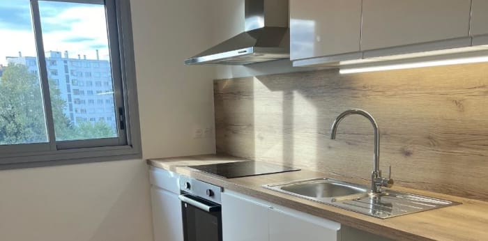 Image 5 sur 11 - Appartement  ·  Location · Villeurbanne (69100) · 4 pièces · 82m²