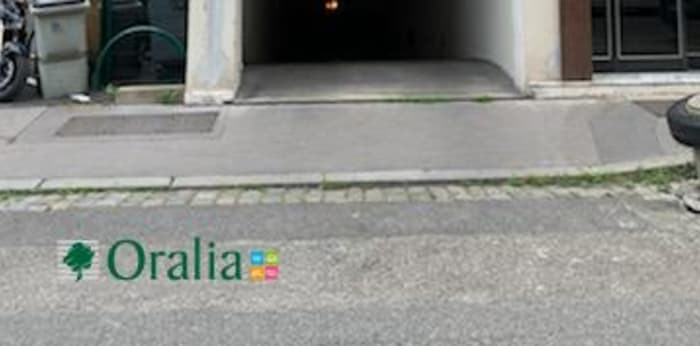 Image 1 sur 1 - Parking  ·  Location · Villeurbanne (69100) · 9m²