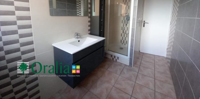 Image 5 sur 8 - Appartement  ·  Location · Tarare (69170) · 3 pièces · 71m²