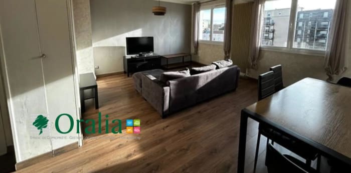 Image 1 sur 8 - Appartement  ·  Location · Dijon (21000) · 3 pièces · 61m²