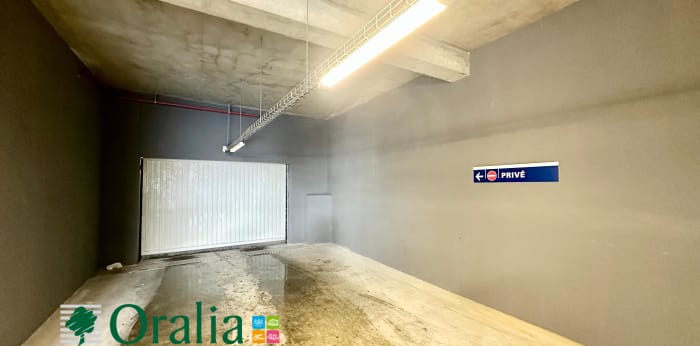 Image 5 sur 14 - Parking  ·  Location · Bordeaux (33100)