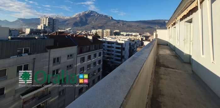 Image 8 sur 17 - Appartement  ·  Location · Grenoble (38100) · 4 pièces · 104m²