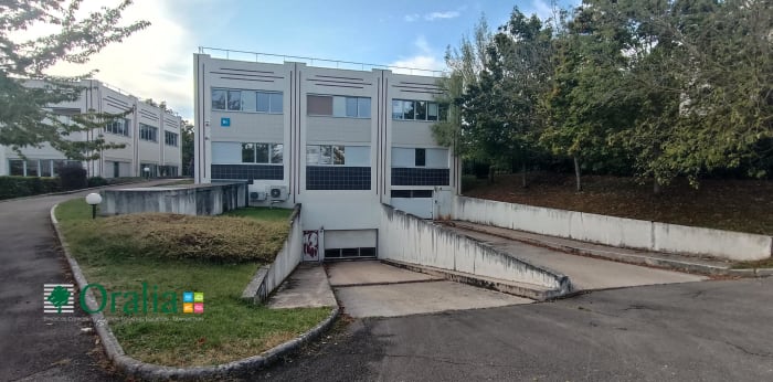 Image 1 sur 2 - Parking  ·  Location · Dijon (21000) · 12m²