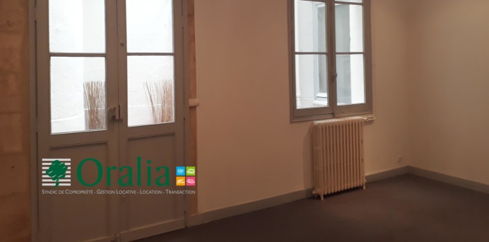 Image 2 sur 4 - Local commercial  ·  Location · Bordeaux (33000) · 53m²