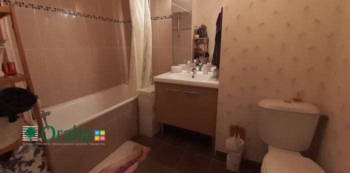 Image 6 sur 7 - Appartement  ·  Location · St Apollinaire (21850) · 2 pièces · 38m²