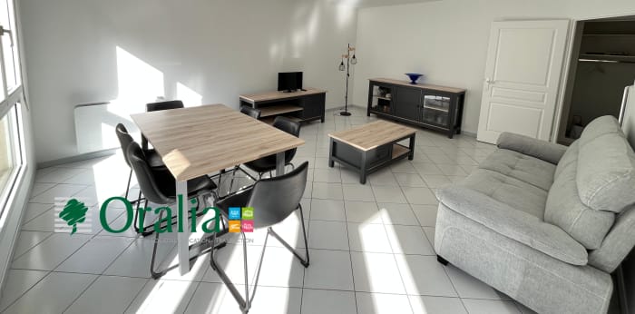 Image 2 sur 15 - Appartement  ·  Location · Grenoble (38000) · 3 pièces · 83m²