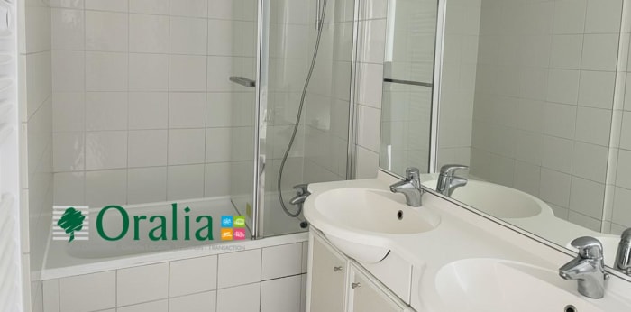 Image 10 sur 12 - Appartement  ·  Location · Lyon (69002) · 2 pièces · 51m²