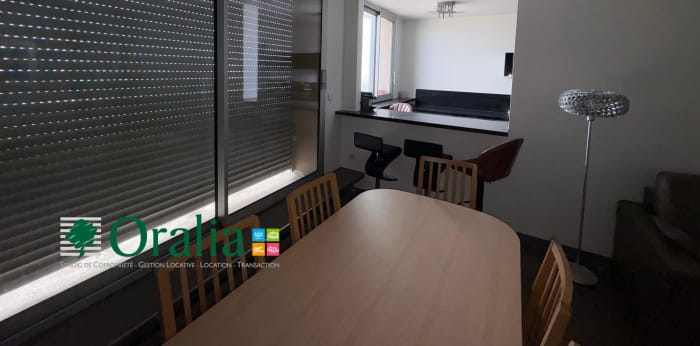 Image 2 sur 10 - Appartement  ·  Location · Paris (75013) · 3 pièces · 70m²