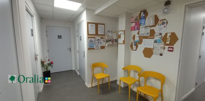 Image 5 sur 8 - Local commercial  ·  Location · Theize (69620)