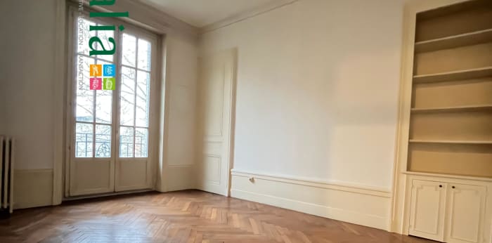 Image 2 sur 6 - Appartement  ·  Location · Lyon (69006) · 2 pièces · 55m²