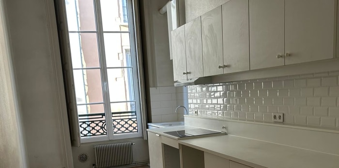 Image 11 sur 18 - Appartement  ·  Location · Lyon (69002) · 2 pièces · 95m²