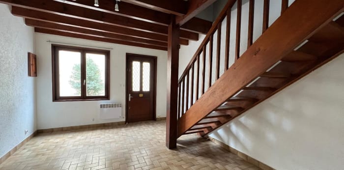 Image 1 sur 8 - Maison  ·  Location · St Nizier D Azergues (69870) · 3 pièces · 63m²