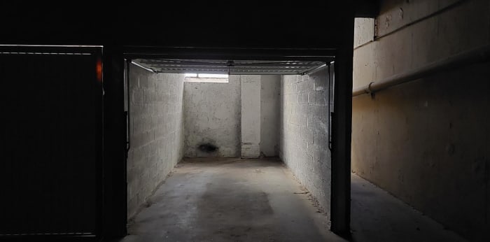 Image 2 sur 6 - Parking  ·  Location · Grenoble (38000)