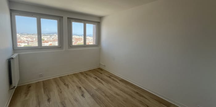 Image 2 sur 9 - Appartement  ·  Location · Marseille (13006) · 1 pièce · 19m²