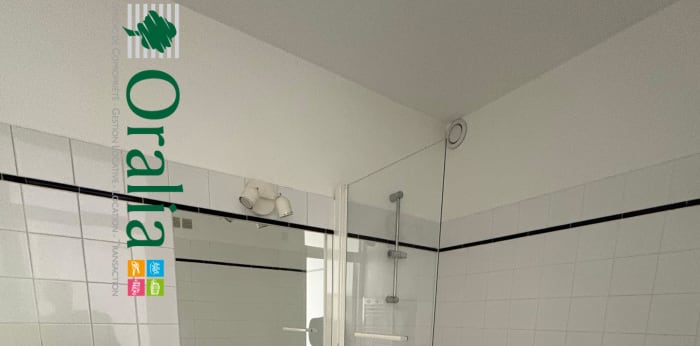 Image 7 sur 8 - Appartement  ·  Location · Paris (75014) · 2 pièces · 32m²