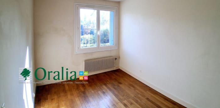 Image 20 sur 24 - Maison  ·  Location · Les Cheres (69380) · 5 pièces · 138m²