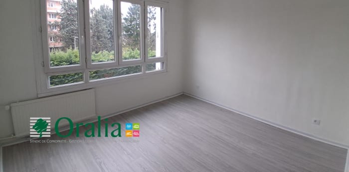 Image 5 sur 10 - Appartement  ·  Location · Limas (69400) · 5 pièces · 90m²