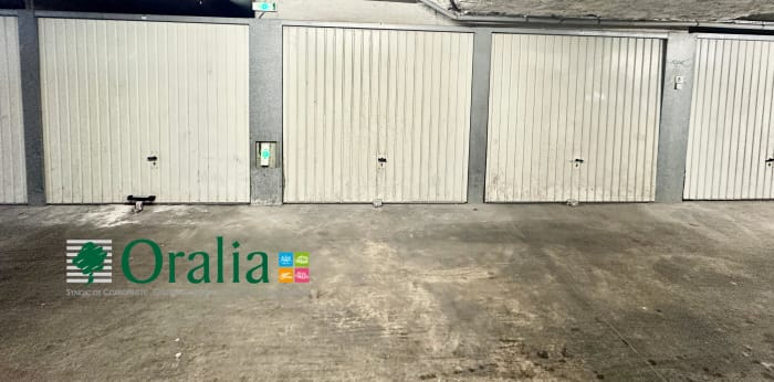 Image 2 sur 11 - Parking  ·  Location · Bordeaux (33800)