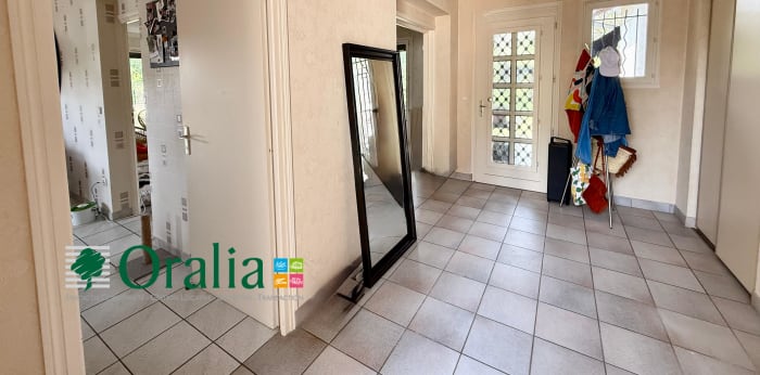 Image 8 sur 11 - Maison  ·  Location · La Tour De Salvagny (69890) · 3 pièces · 121m²