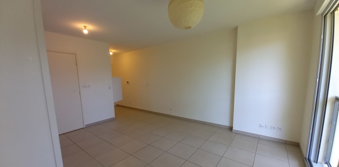 Image 5 sur 12 - Appartement  ·  Location · Ecully (69130) · 1 pièce · 26m²