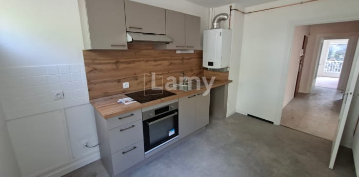 Image 3 sur 8 - Appartement  ·  Location · Clermont Ferrand (63000) · 3 pièces · 64m²