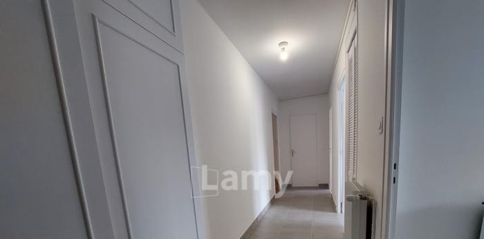 Image 7 sur 11 - Appartement  ·  Location · Grenoble (38000) · 2 pièces · 55m²