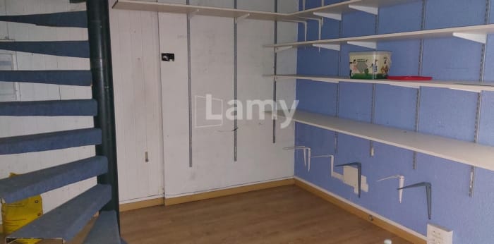 Image 4 sur 5 - Local  ·  Location · Besancon (25000) · 4 pièces · 73m²