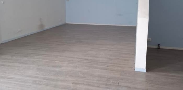 Image 2 sur 8 - Local  ·  Location · Toulouse (31200) · 418m²
