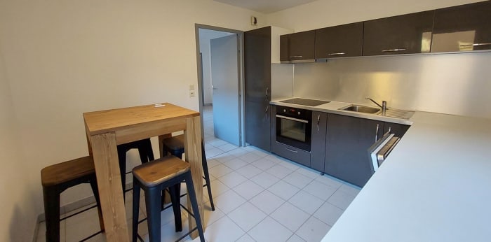Image 26 sur 30 - Appartement  ·  Location · Grenoble (38000) · 3 pièces · 65m²