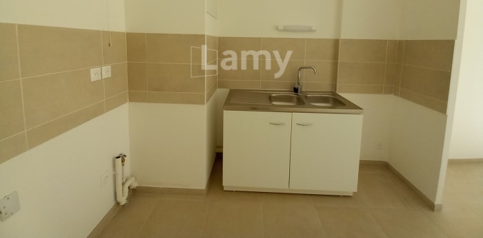 Image 3 sur 9 - Appartement  ·  Location · Marseille (13015) · 3 pièces · 73m²