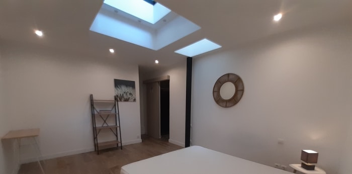 Image 17 sur 30 - Appartement  ·  Location · Lille (59800) · 4 pièces · 140m²