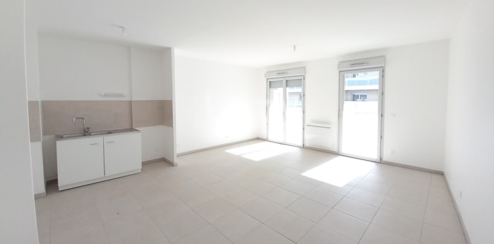Image 5 sur 10 - Appartement  ·  Location · Marseille (13015) · 3 pièces · 73m²