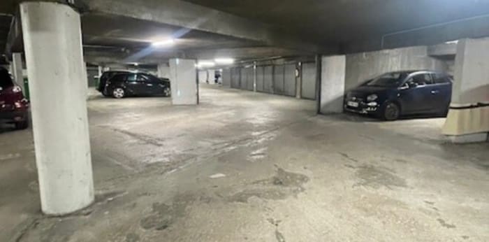 Image 4 sur 5 - Parking/box  ·  Location · Paris (75013) · 5m²