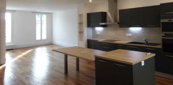 Image 9 sur 12 - Appartement  ·  Location · Agen (47000) · 3 pièces · 134m²