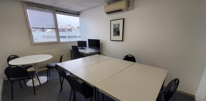 Image 1 sur 5 - Bureaux  ·  Location · Pau (64000) · 19m²