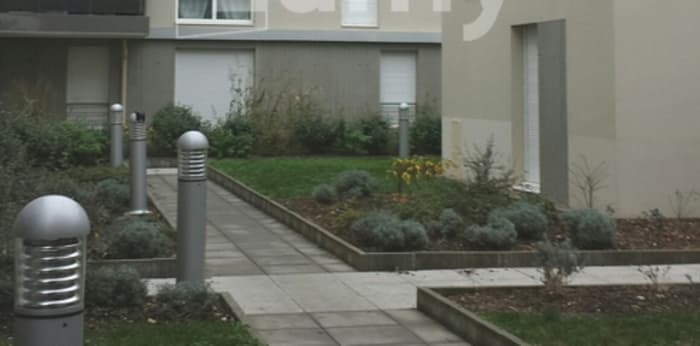 Image 1 sur 2 - Parking/box  ·  Location · Lyon (69003) · 15m²