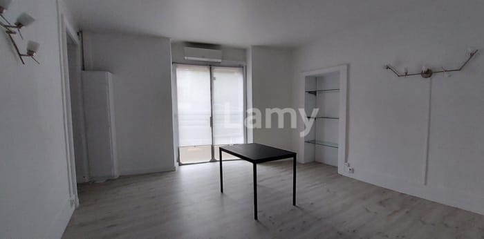 Image 3 sur 9 - Bureaux  ·  Location · Ales (30100) · 116m²
