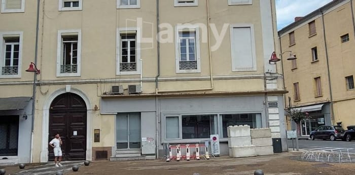 Image 6 sur 9 - Bureaux  ·  Location · Ales (30100) · 116m²