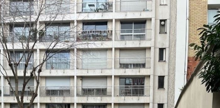 Image 2 sur 4 - Parking/box  ·  Location · Paris (75018) · 1m²