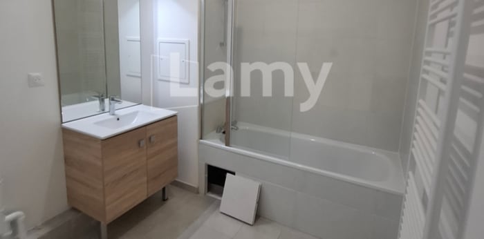 Image 7 sur 8 - Appartement  ·  Location · Mulhouse (68200) · 3 pièces · 58m²