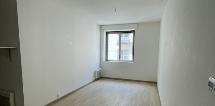 Image 2 sur 5 - Appartement  ·  Location · Nantes (44000) · 3 pièces · 55m²