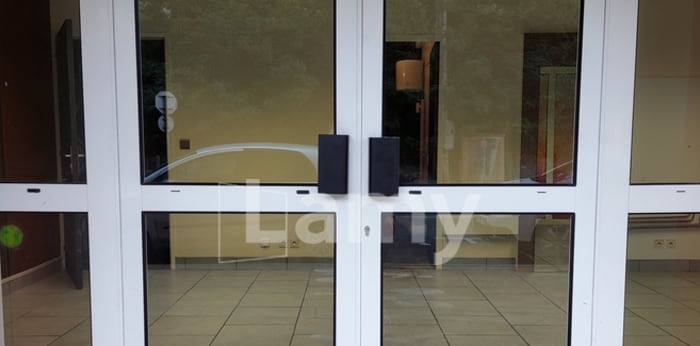 Image 3 sur 9 - Local  ·  Location · Digne Les Bains (04000) · 1 pièce · 29m²