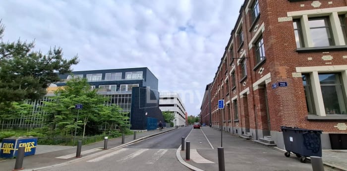 Image 2 sur 4 - Parking/box  ·  Location · Lille (59800)