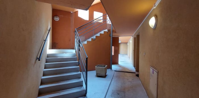 Image 10 sur 20 - Appartement  ·  Location · Nimes (30000) · 1 pièce · 18m²