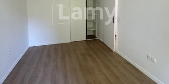 Image 2 sur 8 - Appartement  ·  Location · Etampes (91150) · 2 pièces · 42m²