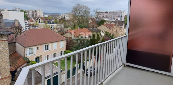 Image 1 sur 8 - Appartement  ·  Location · Poissy (78300) · 1 pièce · 35m²
