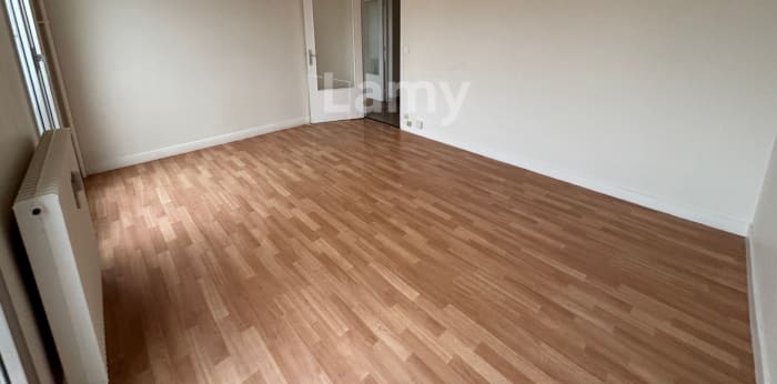 Image 3 sur 11 - Appartement  ·  Location · Dijon (21000) · 2 pièces · 46m²