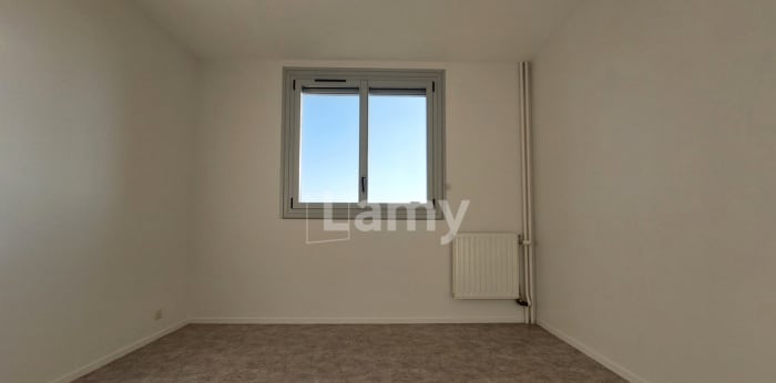 Image 7 sur 12 - Appartement  ·  Location · Limoges (87100) · 2 pièces · 60m²